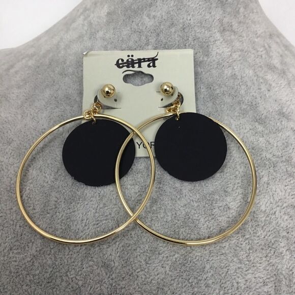 Cara Acrylic Disc in Circle Drop Earrings (G1) - Picture 3 of 8
